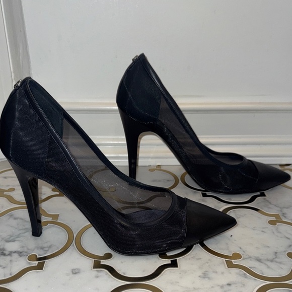 CHANEL Black Pointed Toe Mesh & Leather Pumps - Picture 6 of 11